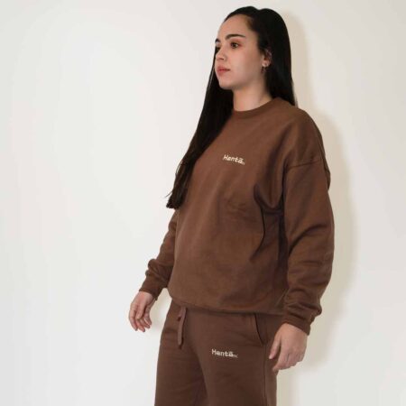 Chándal Etna oversized en algodón orgánico con sudadera y pantalón de felpa perchada, ideal para estilo urbano y confort.